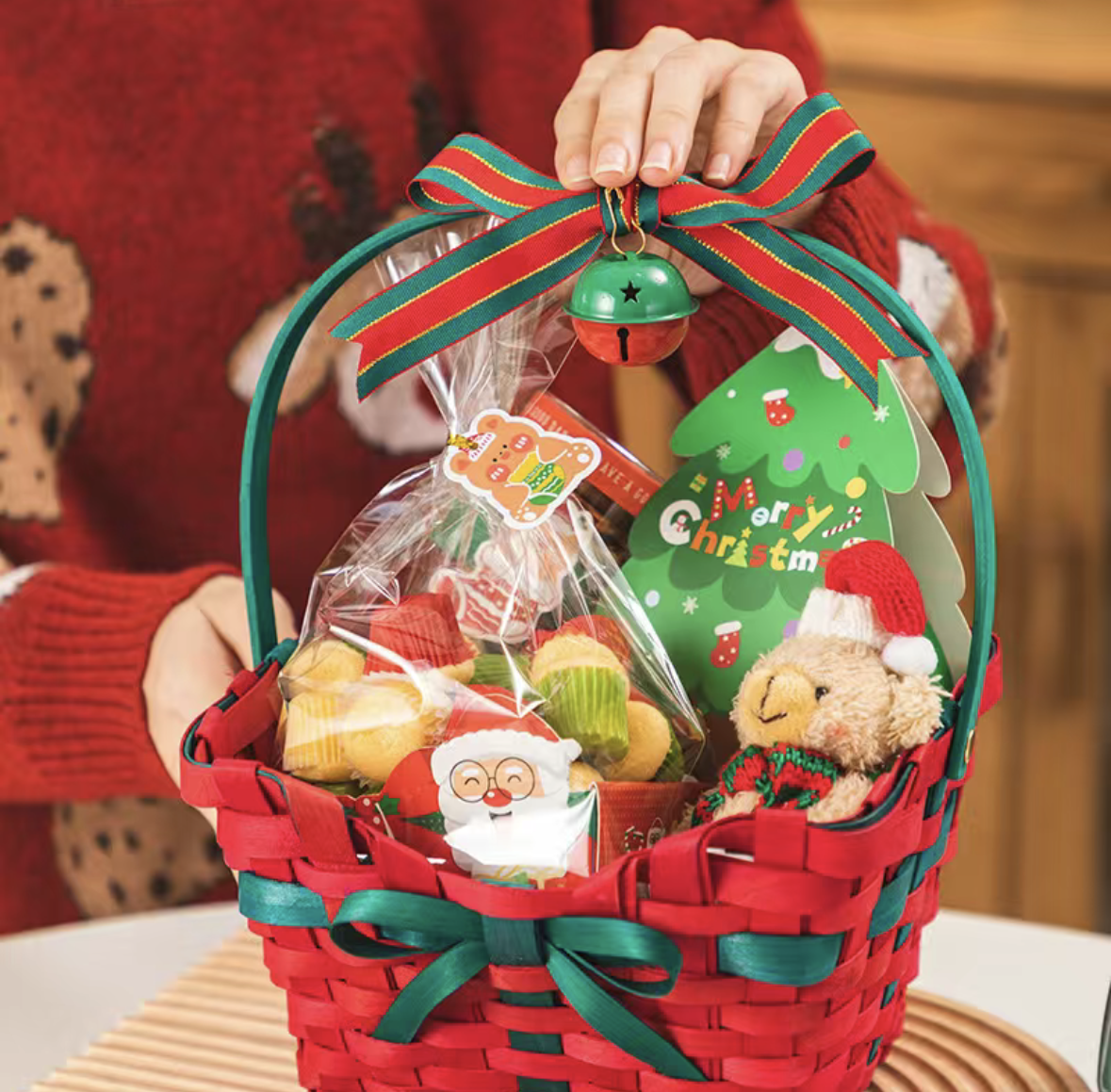 Bamboo Christmas Gift Basket 17x13x10x21cm