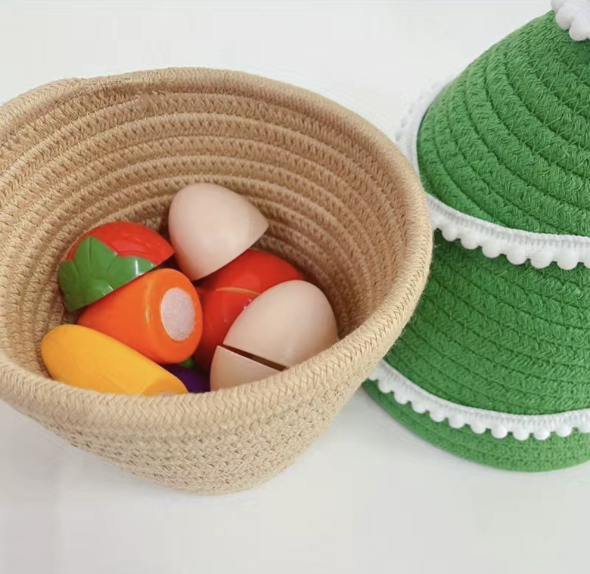 Christmas Tree-Themed Cotton Rope Woven Basket with Lid