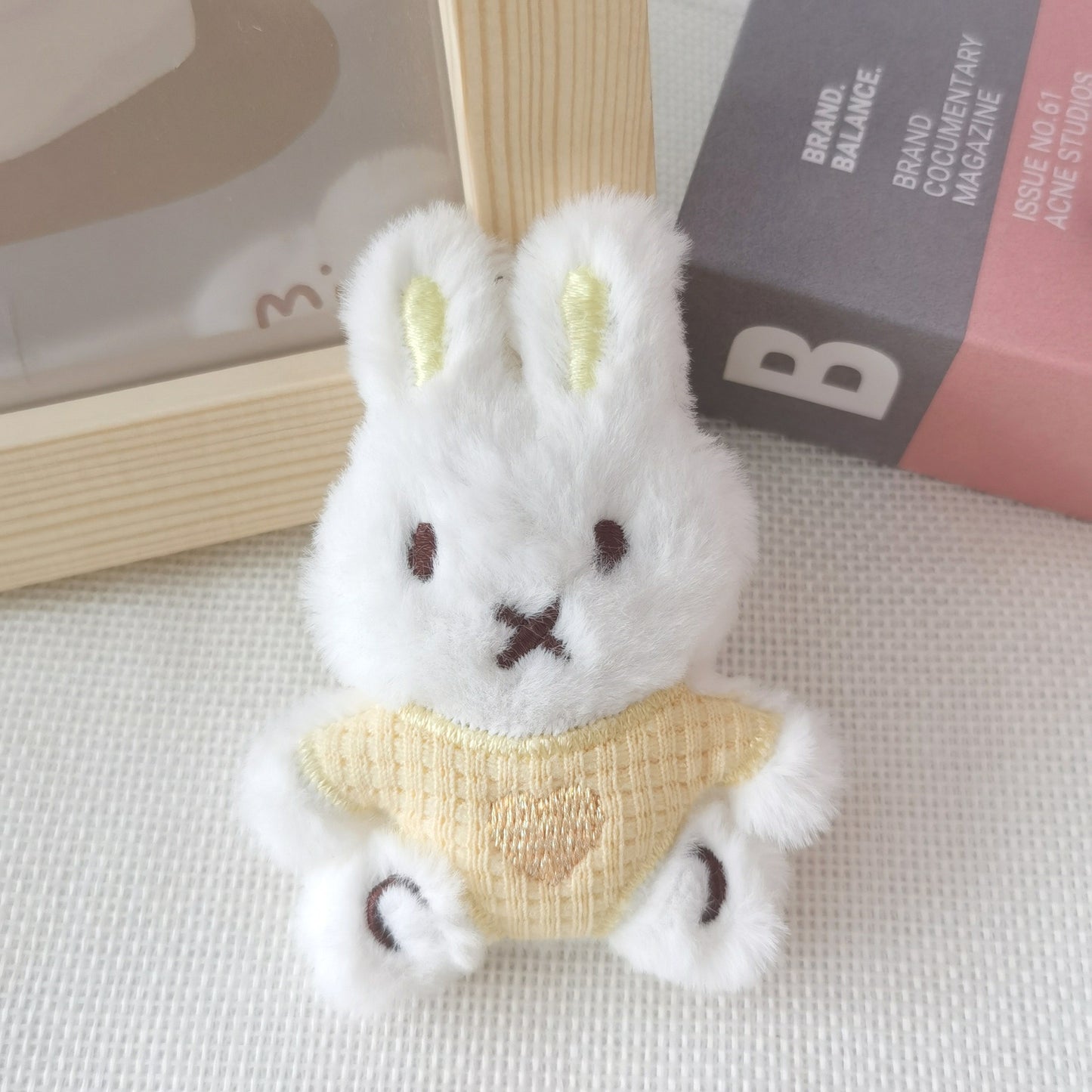 Cartoon bunny plush decoration