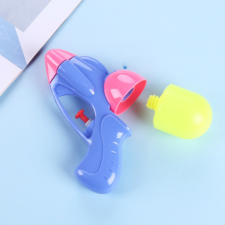 Colorful water blaster