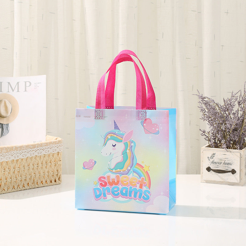 Unicorn plastic carrying gift bag 23x22x11cm